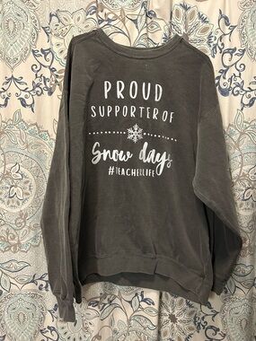 Comfort Colors Charcoal Gray 'Proud Supporter of Snow Day' Graphic Crewneck